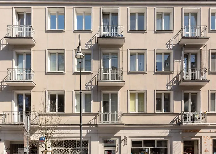 Central Apartment Emilii Plater By Noclegi Renters