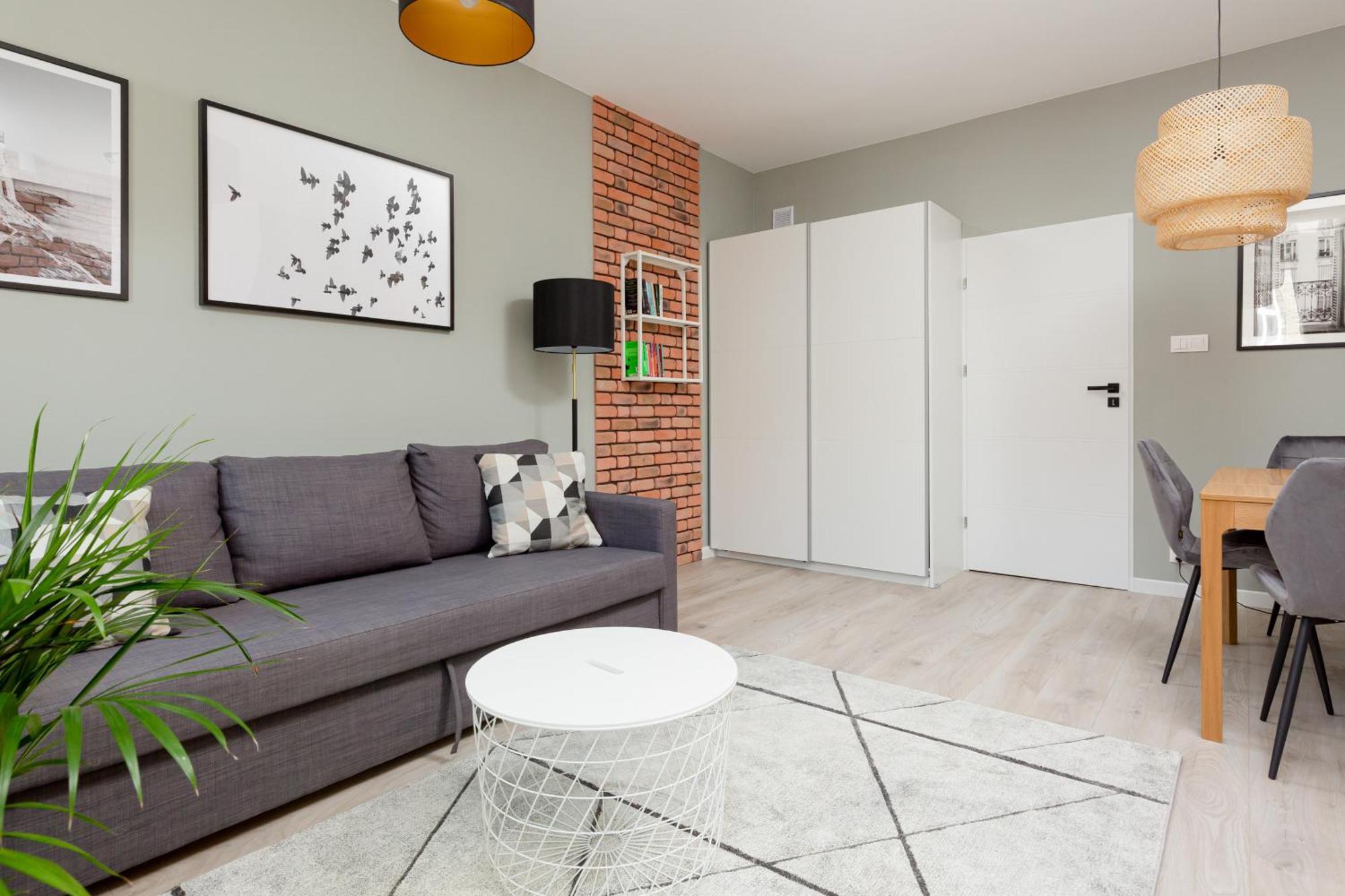 Apartment Emilii Plater By Renters *