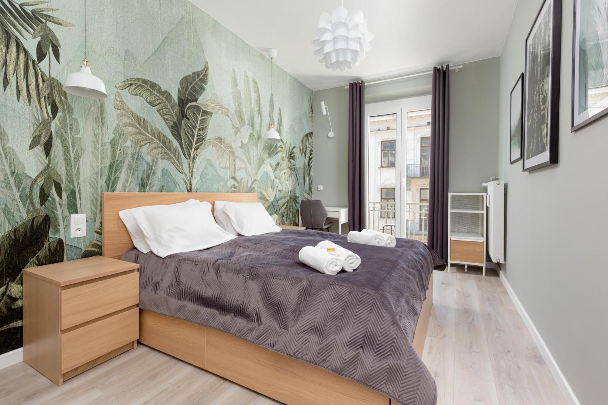 Emilii Plater By Renters Apartment Warschau