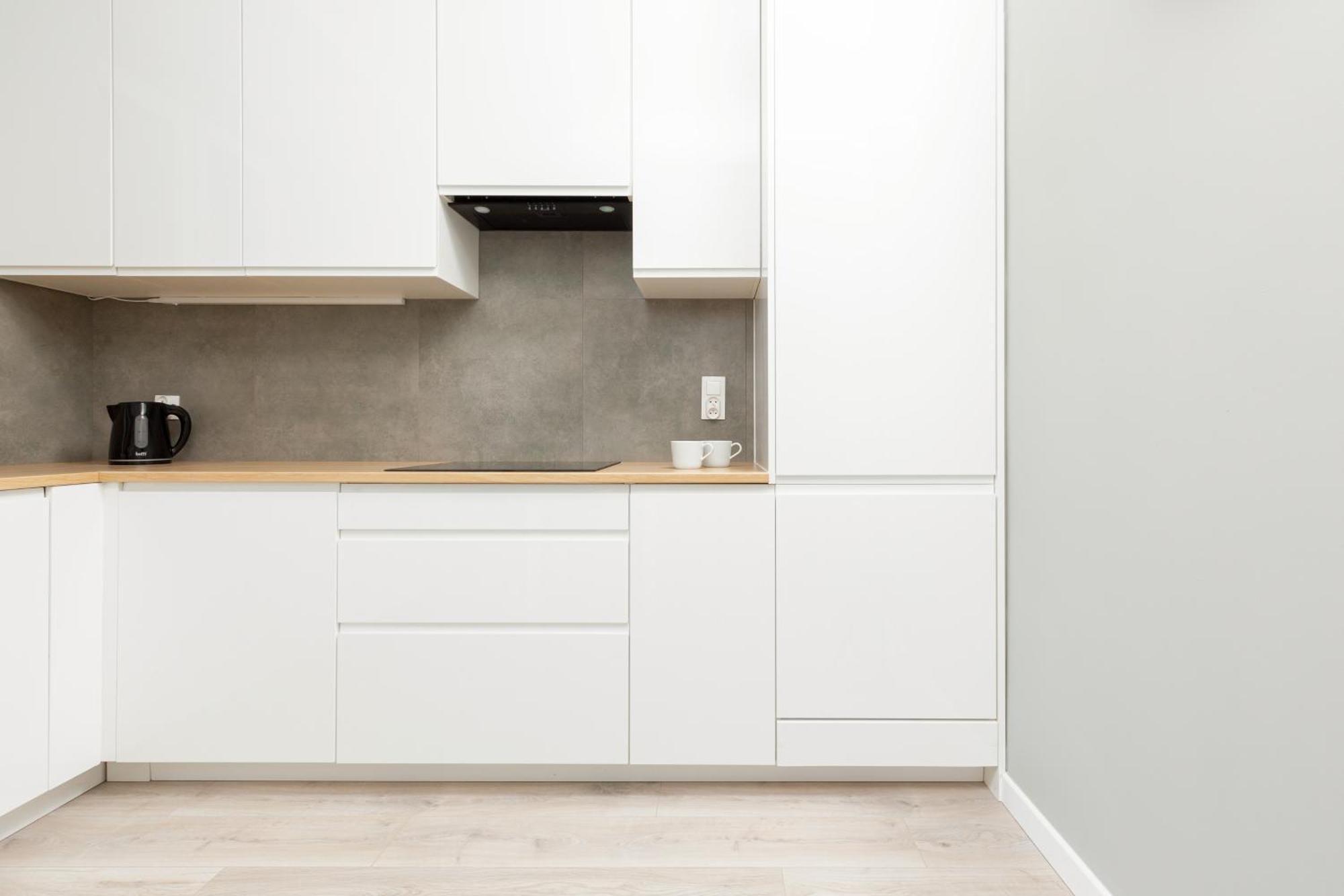 Emilii Plater By Renters Warschau